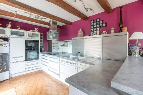 Vente                                                      Maison
                        
                     5 pièces                      120 m2                     à Pomponne