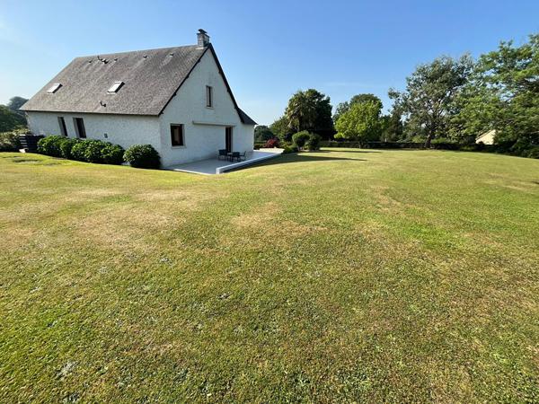 A vendre, maison + terrain constructible à Saint-Lô 3 chambres avec vie de plain-pied, sous-sol et combles aménageables