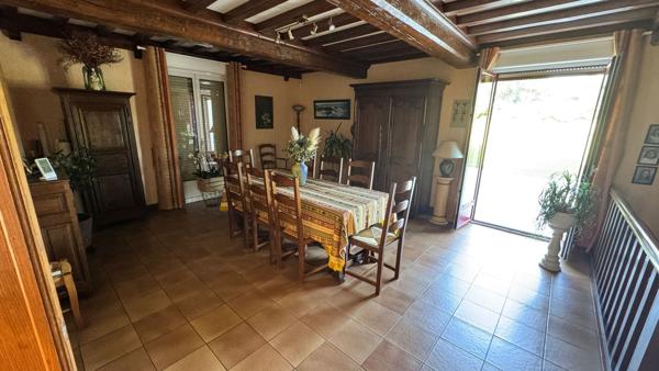 A vendre, maison + terrain constructible à Saint-Lô 3 chambres avec vie de plain-pied, sous-sol et combles aménageables