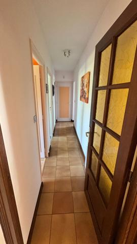 A vendre, maison + terrain constructible à Saint-Lô 3 chambres avec vie de plain-pied, sous-sol et combles aménageables