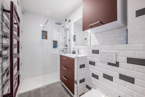 PRESTATIONS - TERRASSE - PARKING