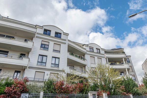 PRESTATIONS - TERRASSE - PARKING