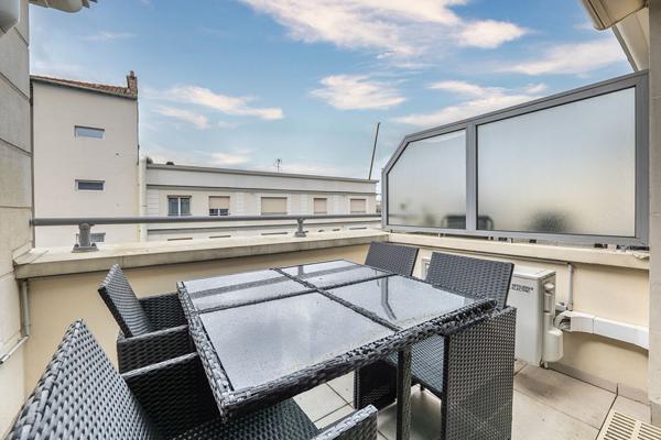 PRESTATIONS - TERRASSE - PARKING
