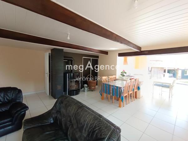 Maison à SAINTE-HERMINE, 85210 - 6 pièces 143m²