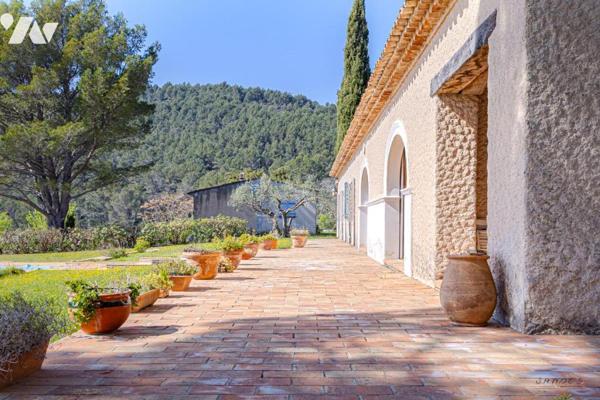 Propriété d'exception à Puget-Ville 