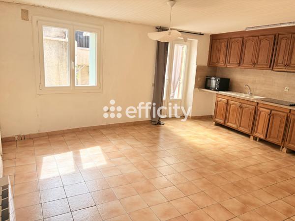 Maison
         3 pièces
        - 50 m² 174 000 € *