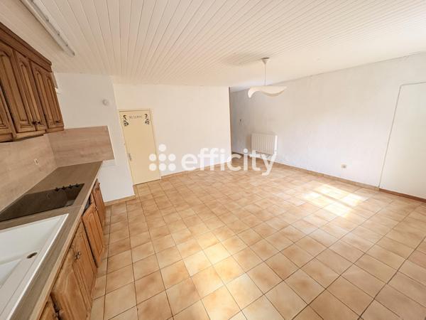 Maison
         3 pièces
        - 50 m² 174 000 € *