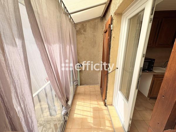 Maison
         3 pièces
        - 50 m² 174 000 € *