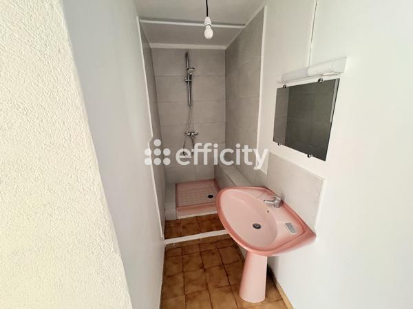 Maison
         3 pièces
        - 50 m² 174 000 € *