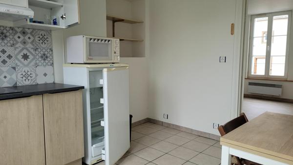 Immeuble à vendre    2 pièces •  Château-Renault