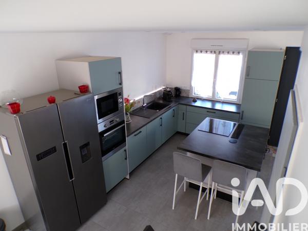 Maison à vendre 4 pièces 82 m² Arles