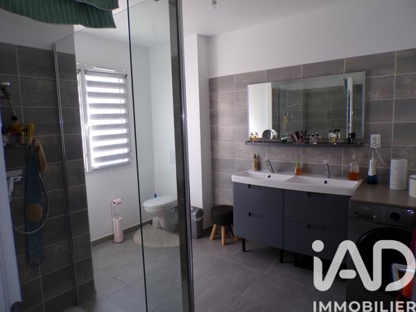 Maison à vendre 4 pièces 82 m² Arles