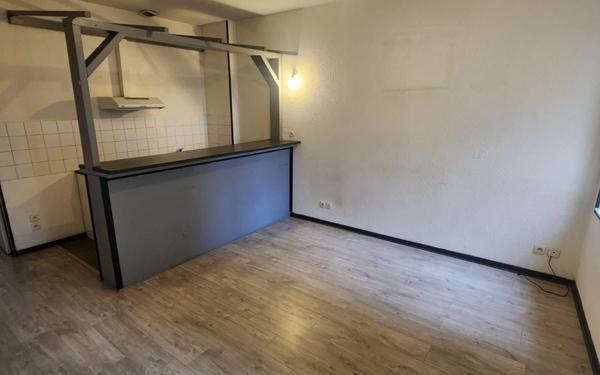 Appartement à louer    2 pièces •  Labruguière