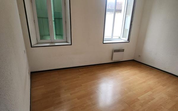 Appartement à louer    2 pièces •  Labruguière