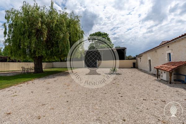 À vendre - Maison à Vouhé - Référence NB387 , Surgeres