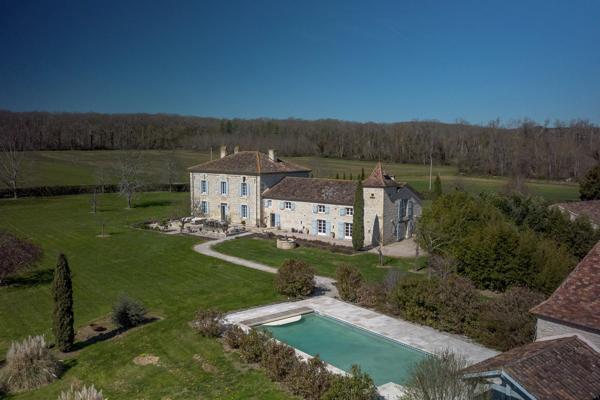 Maison de Maître de Prestige avec Piscine, Pigeonnier et 1,4 ha – Proche Lectoure, Gers (Occitanie)