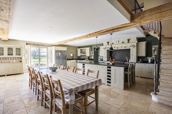 Maison de Maître de Prestige avec Piscine, Pigeonnier et 1,4 ha – Proche Lectoure, Gers (Occitanie)