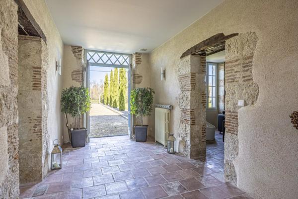Maison de Maître de Prestige avec Piscine, Pigeonnier et 1,4 ha – Proche Lectoure, Gers (Occitanie)