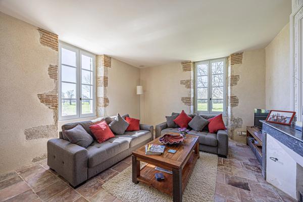 Maison de Maître de Prestige avec Piscine, Pigeonnier et 1,4 ha – Proche Lectoure, Gers (Occitanie)