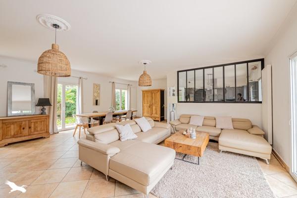 Maison à vendre |  Fargues-Saint-Hilaire |  6 pièces | 165 m²