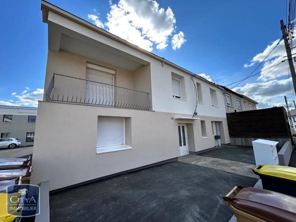 Appartement à louer 1 pièce 27.12m² Cholet (49300)