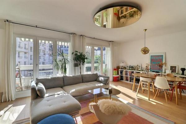 PASSY/MUETTE - Appartement de 3 chambres avec 2 balcons terrasses de 17m2