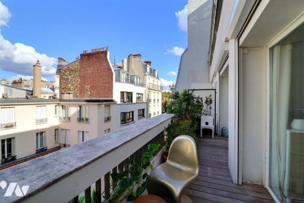 PASSY/MUETTE - Appartement de 3 chambres avec 2 balcons terrasses de 17m2