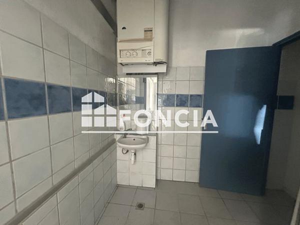 Location Local commercial 1 pièce 59.9 m² - TRAVERSE DES EAUX CHAUDES Digne-les-bains 04000