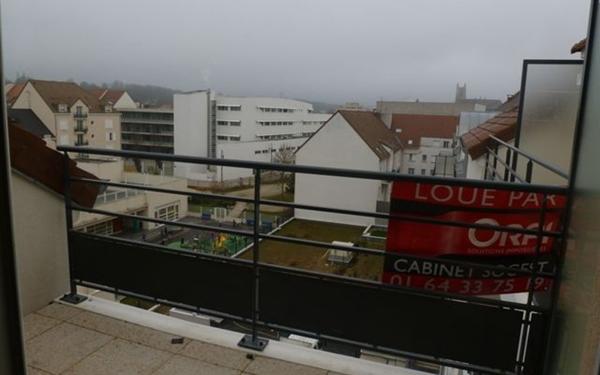 Appartement à louer    3 pièces •  Meaux