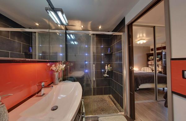 Appartement TRIPLEX CHEVRY COSSIGNY - 4 pièces 82 m2 avec garage et jardin.