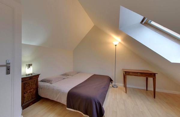 Appartement TRIPLEX CHEVRY COSSIGNY - 4 pièces 82 m2 avec garage et jardin.