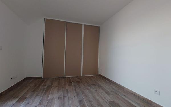 Appartement à louer    2 pièces •  Champs-sur-Marne