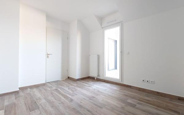 Appartement à louer    2 pièces •  Champs-sur-Marne