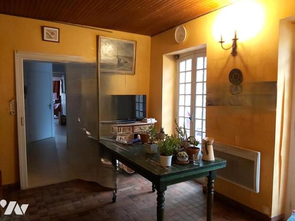 Immeuble de charme avec emplacement en plein centre ville