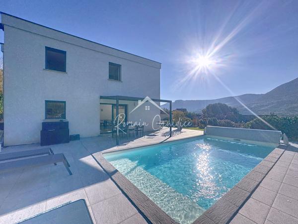 Millau (12100) MAISON F6 150 M2 DE 2013 SUR TERRAIN DE 700 M2