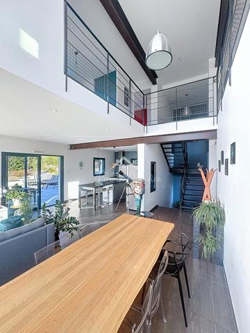 Millau (12100) MAISON F6 150 M2 DE 2013 SUR TERRAIN DE 700 M2