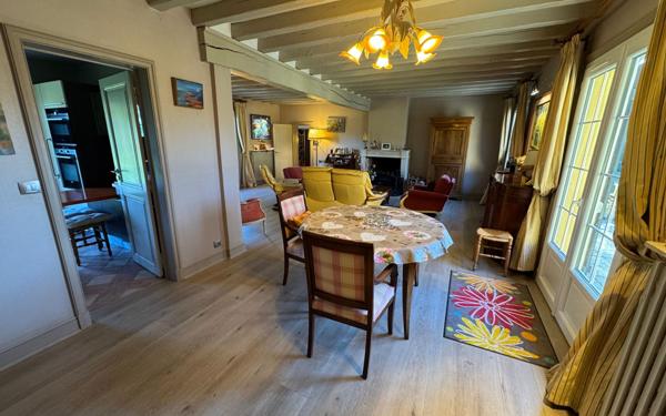 Maison à vendre    8 pièces •  Préaux-du-Perche