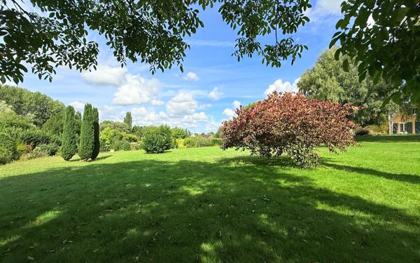 Maison à vendre    8 pièces •  Préaux-du-Perche