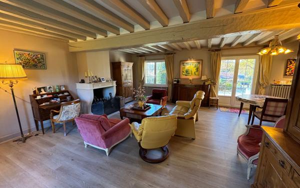 Maison à vendre    8 pièces •  Préaux-du-Perche