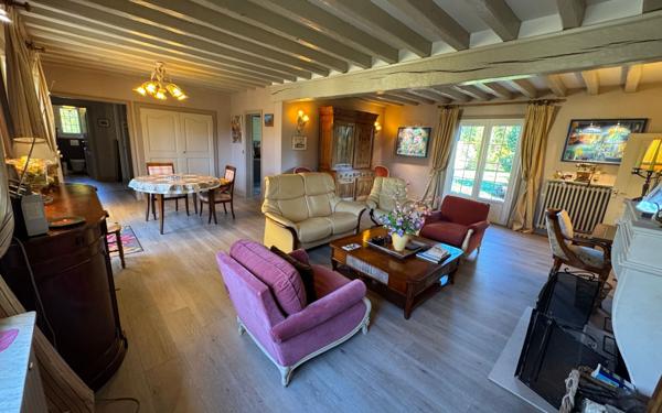 Maison à vendre    8 pièces •  Préaux-du-Perche