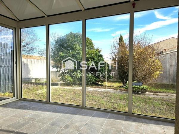 Charmant T2 de plain pied avec grand jardin, véranda au calme et à deux pas des commerces et de la mer