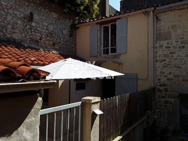 MAISON À VENDRE DE 2 PIÈCES DE 33,00 M²
