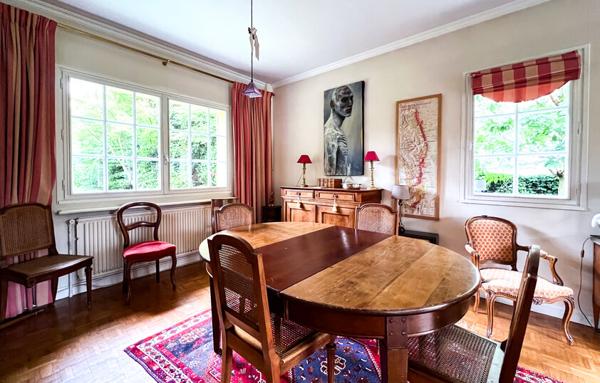 Propriété dans un cadre résidentiel à 15 min des hubs économiques