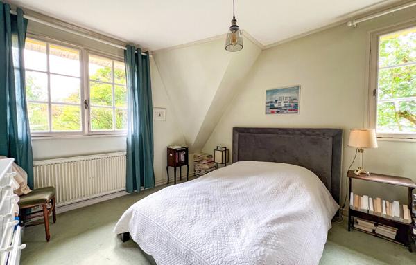 Propriété dans un cadre résidentiel à 15 min des hubs économiques