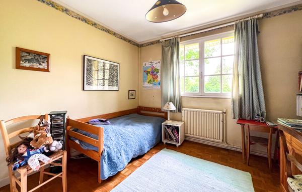 Propriété dans un cadre résidentiel à 15 min des hubs économiques