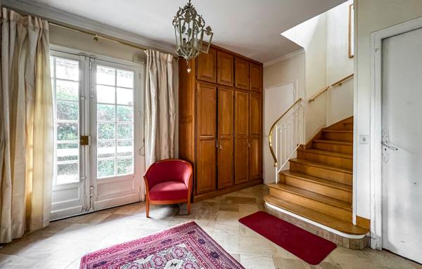 Propriété dans un cadre résidentiel à 15 min des hubs économiques