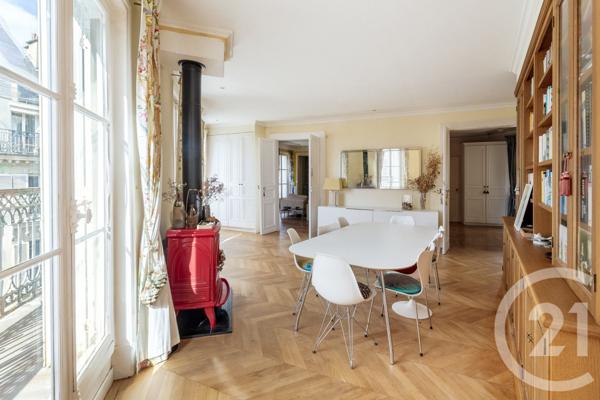 Appartement F6 à vendre  6 pièces - 169,09 m2 PARIS - 75009
