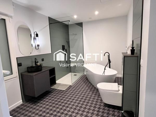 UNIQUE SUR LES BORDS DE LOIRE