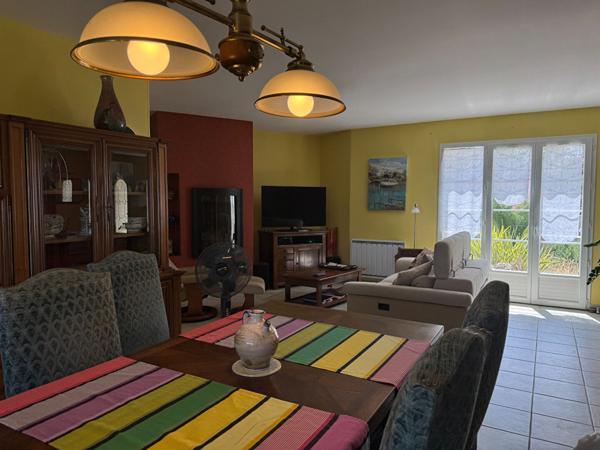 Maison Port Des Barques 140 m2 - 2 garages - Véranda