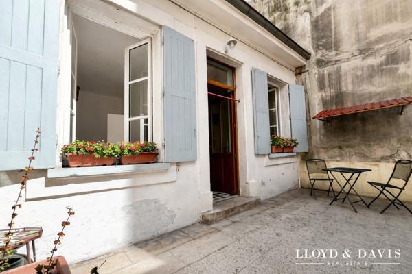 Grenoble centre – Maison de ville en duplex avec cour privative, au calme absolu